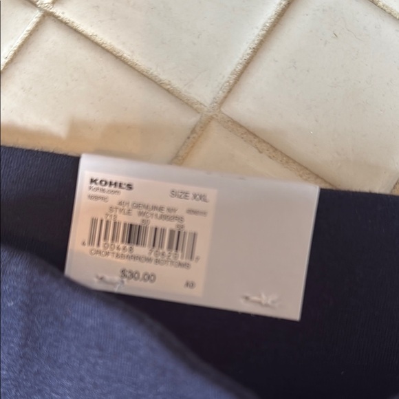 Croft & Barrow plus size the extra soft Capri in navy. NWT. Retail 30 - Picture 3 of 5